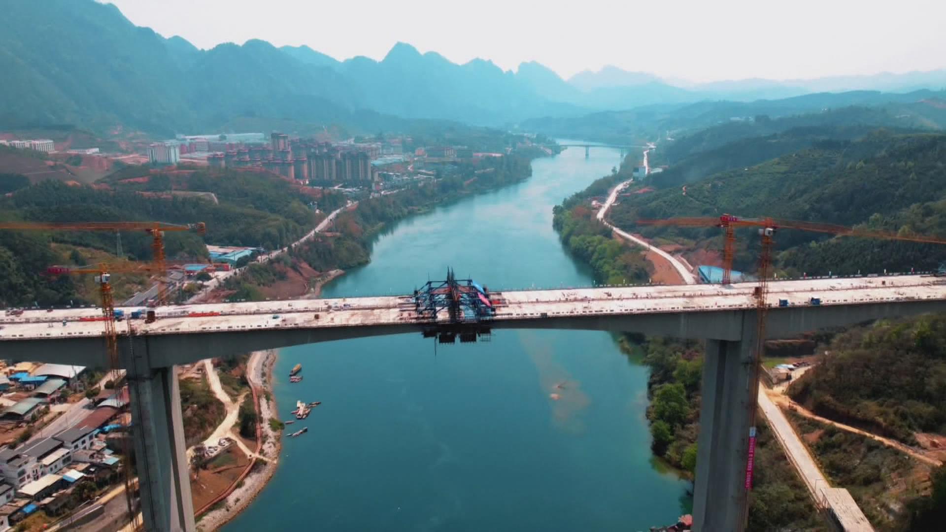 �������羶˫�����������ٹ�·�����չ���˫������